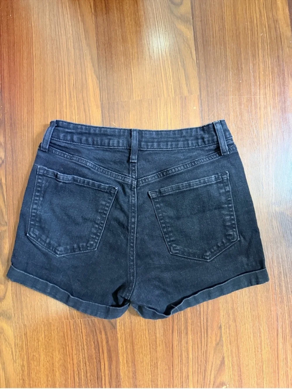 Old Navy High-Rise Black Denim Women’s Shorts Size 4